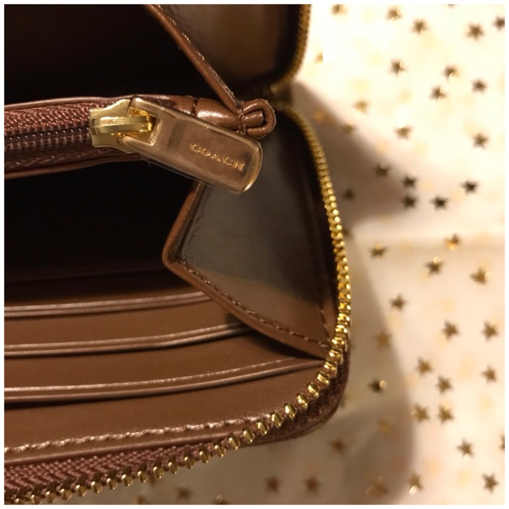 🚨SALE Coach Wallet Signature PVC &LTHR Zip Around - Picture 8 of 8